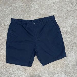 Men’s Joseph Abboud shorts size 44.